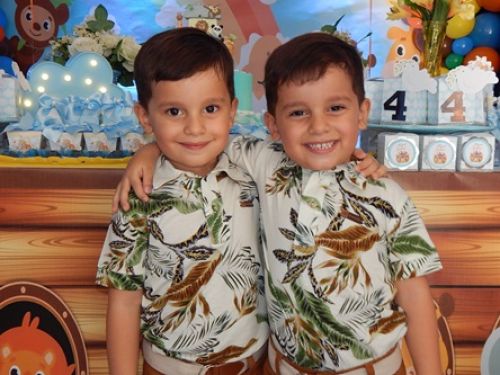 4 aninhos Gabriel e Miguel 