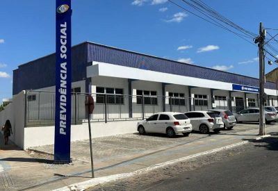 Antecipação do 13º salário do INSS deve acontecer entre abril e maio